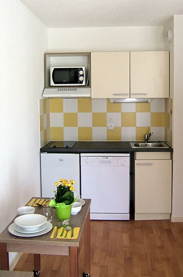 Residhome Geneve Prevessin Le Carre D'Or 3*, Prévessin