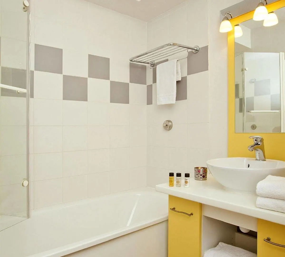 Aparthotel Residhome Geneve Prevessin Le Carre D'Or